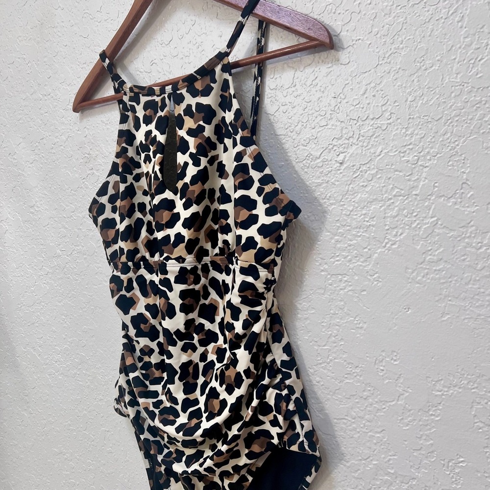Ellen Tracy One Piece Swimsuit Leopard Print Halter Neck Keyhole Ruched Size 14 - Picture 4 of 7